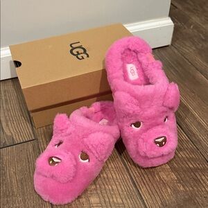 UGG Fuzzy Pink Animal Slippers smoke free home
